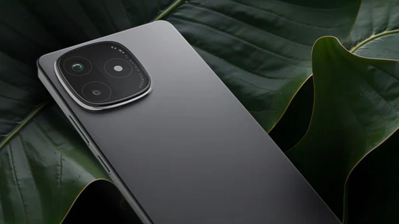 Lava Play Ultra 5G