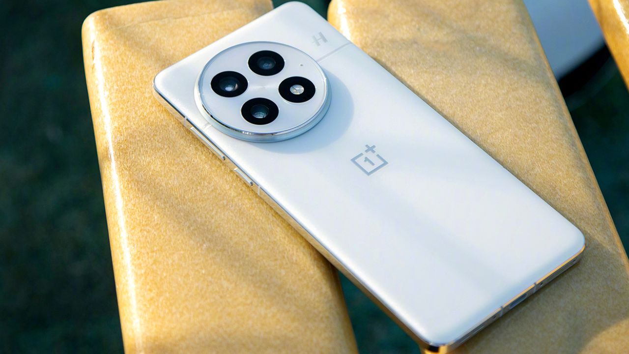 OnePlus 13 Discount Offer
