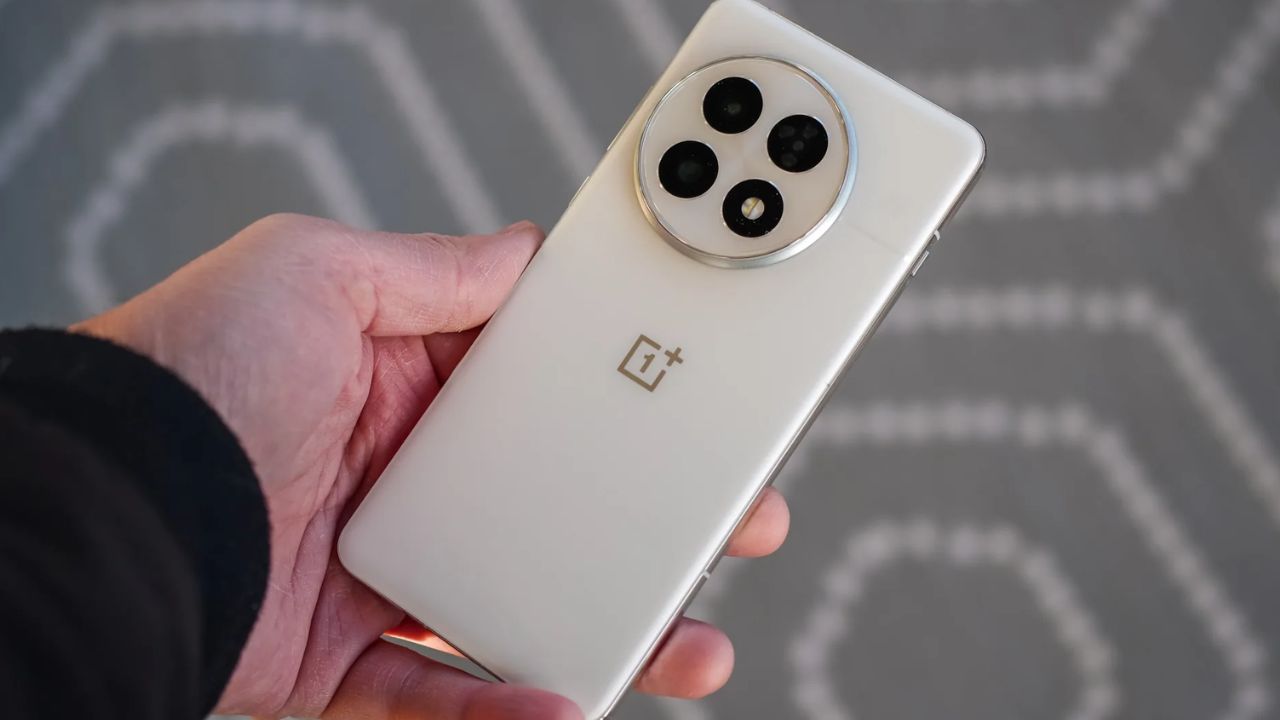 OnePlus 13 Discount Offer
