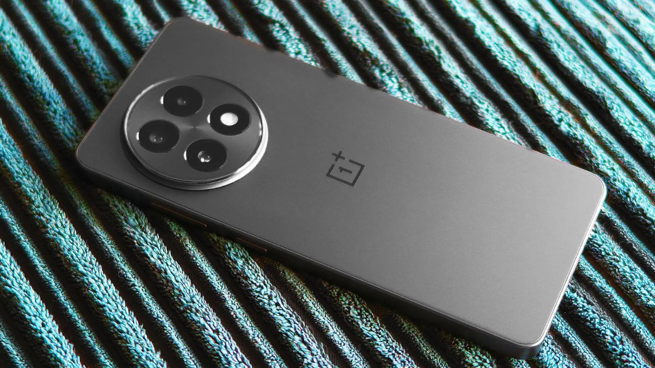 OnePlus 13R At Huge Discount