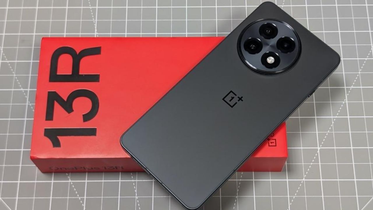 OnePlus 13R Discount