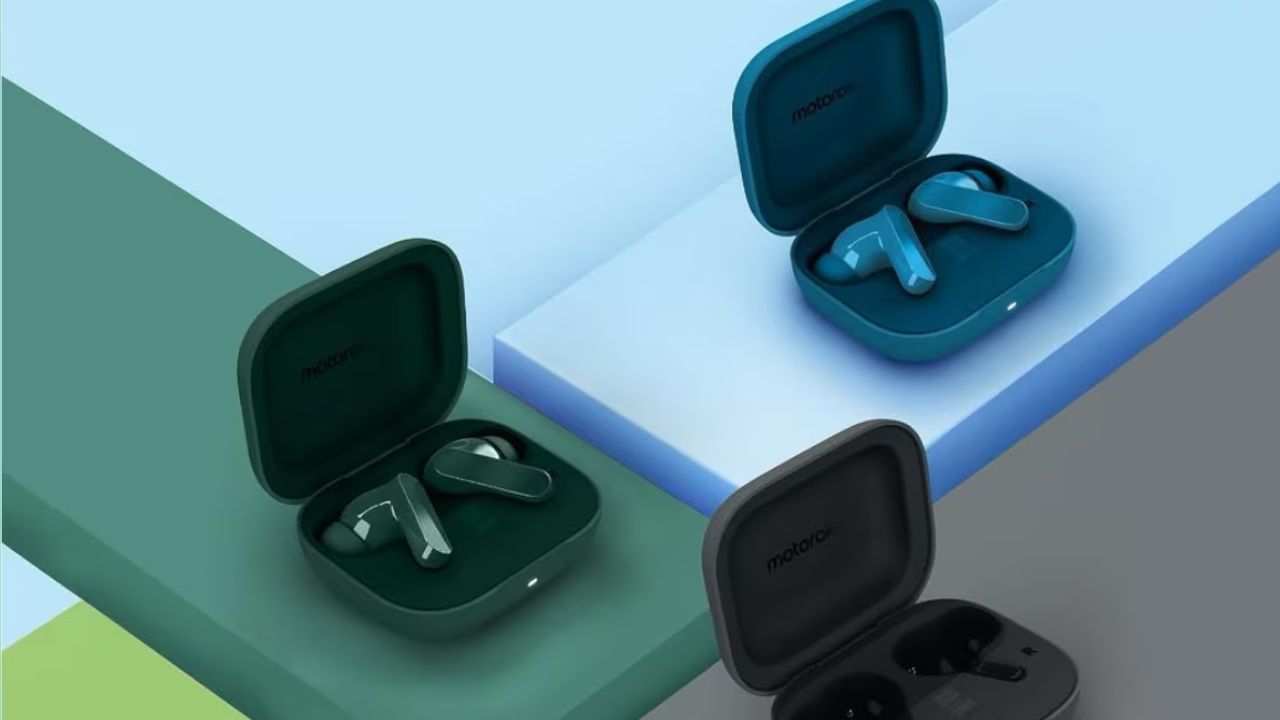 Moto Buds Bass And OnePlus Nord Buds 3r