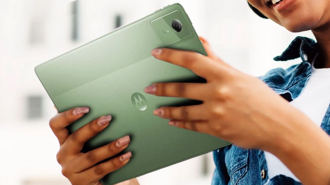 Moto Pad 60 Neo