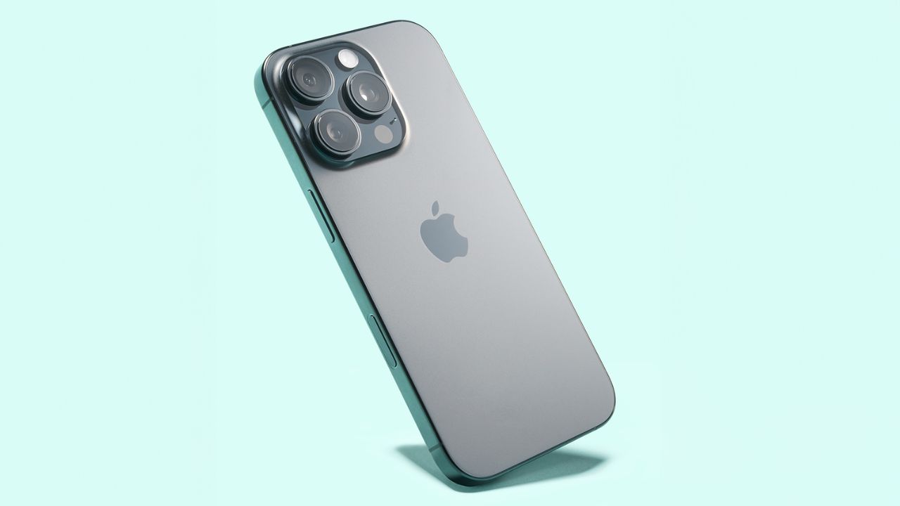 iPhone 17